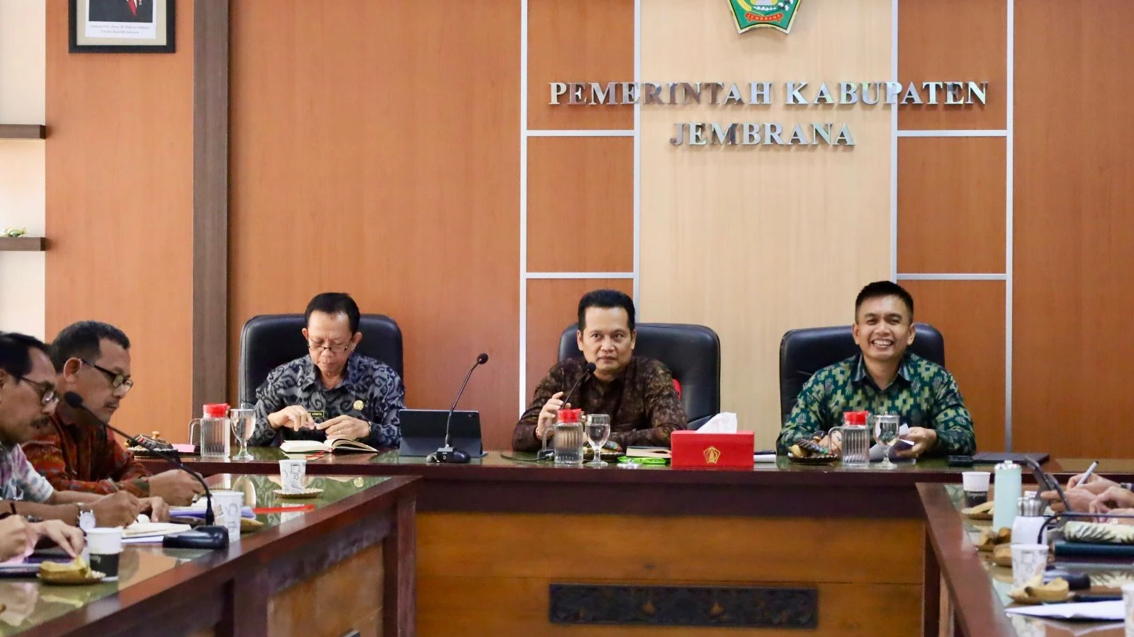 Bupati Jembrana Pimpin Rakor Evaluasi dan Tegaskan Percepatan Transformasi Birokrasi