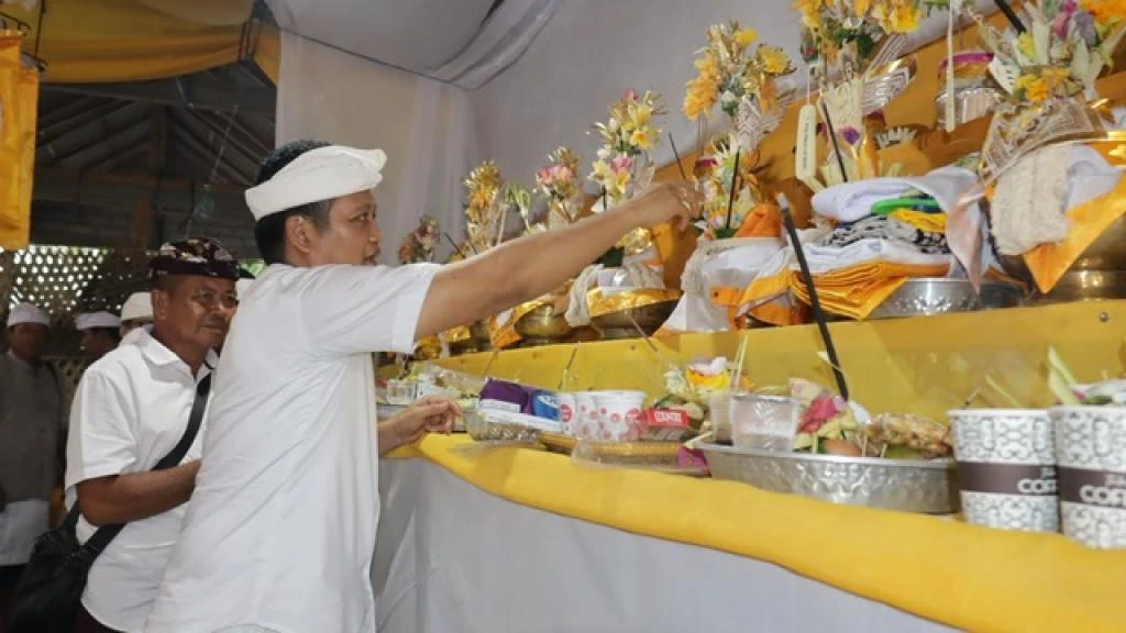 Desa adat Manistutu Gelar Ngaben Massal, diikuti 55 sawa